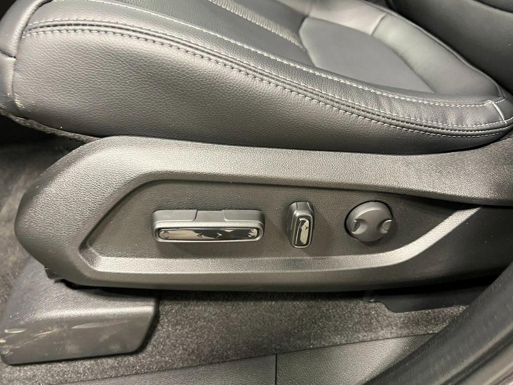 New 2025 Honda Pilot EX-L image 14