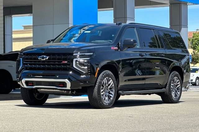 New 2026 Chevrolet Suburban Z71 w/ Z71 Off-Road Package AWD/4WD image 10