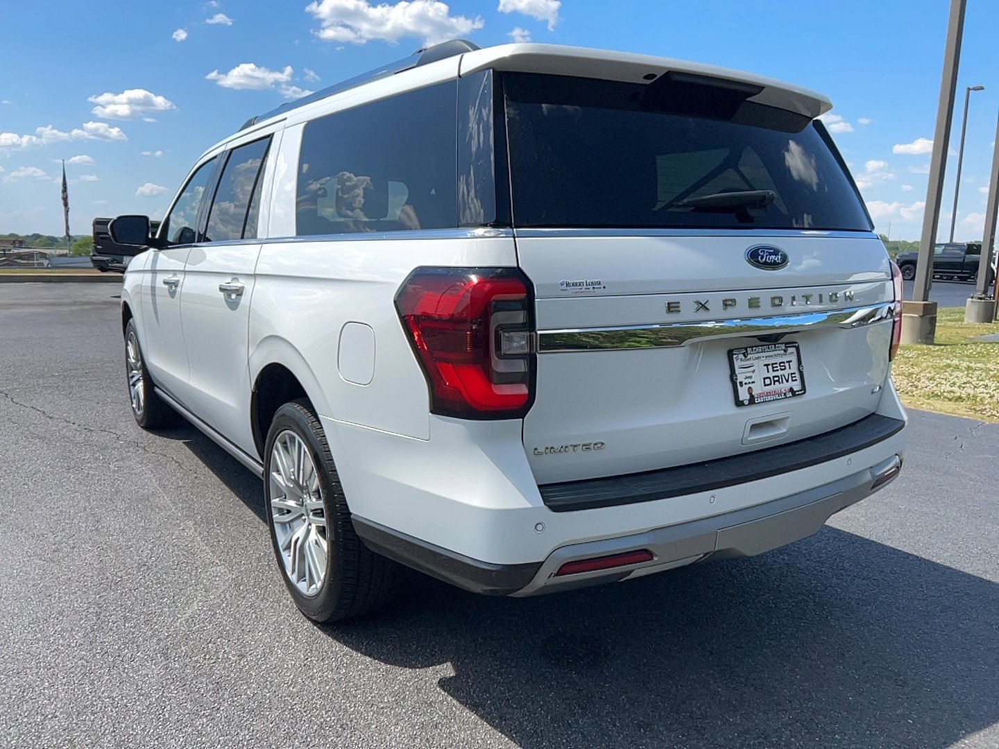 Used 2024 Ford Expedition Max Limited AWD/4WD image 7