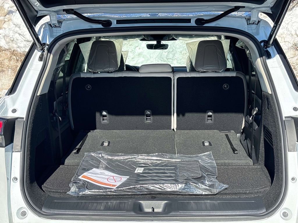 New 2026 INFINITI QX60 Luxe w/ Cargo Package image 11