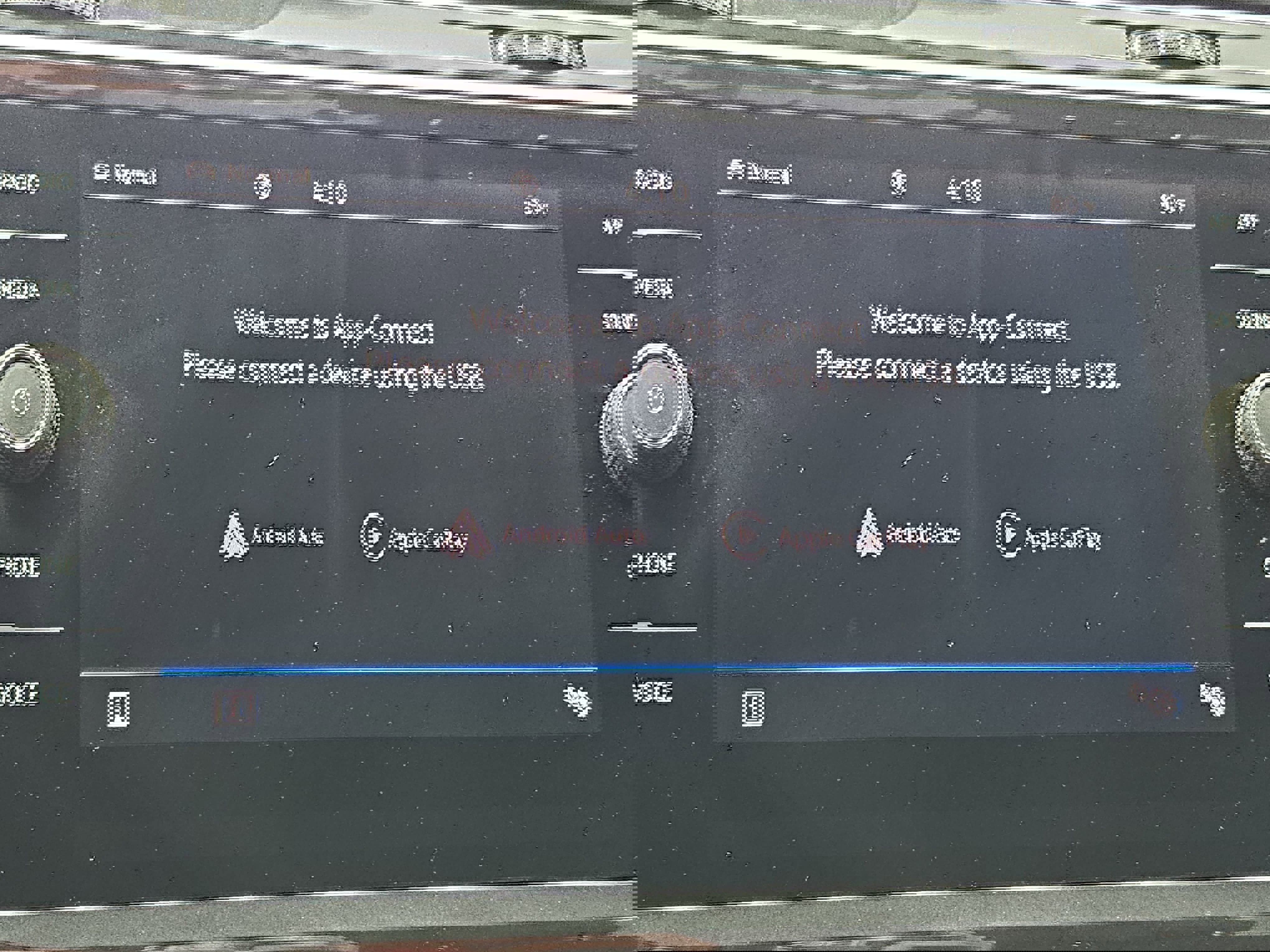 Certified 2024 Volkswagen Tiguan SE image 22