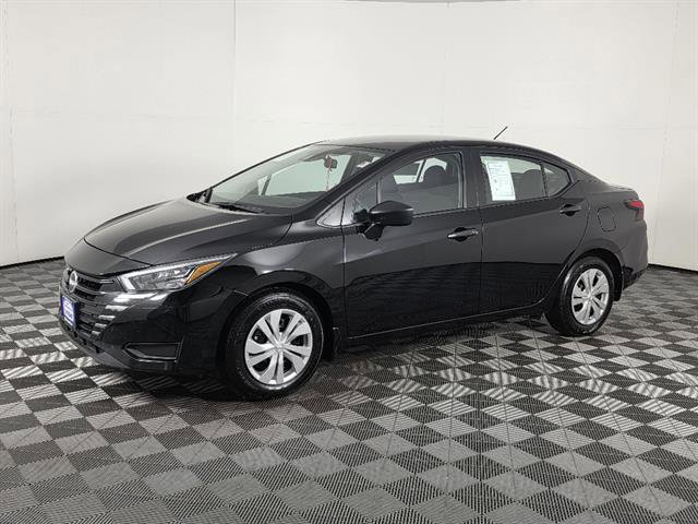 Used 2025 Nissan Versa S w/ Trunk Package FWD image 9