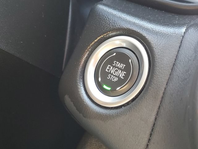 Used 2024 GMC Yukon AT4 w/ Technology Package AWD/4WD image 19