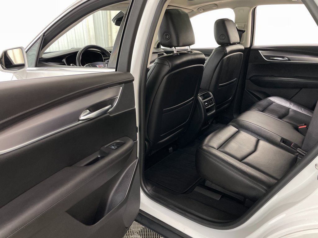 Used 2017 Cadillac XT5 Luxury w/ Driver Awareness Package image 47