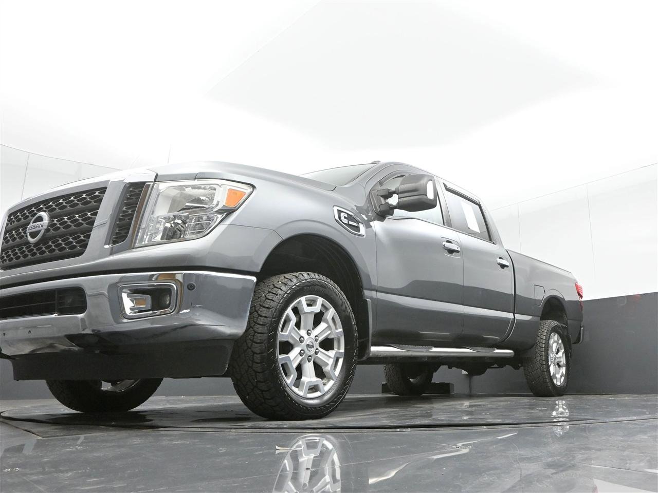 Used 2016 Nissan Titan SV RWD image 29