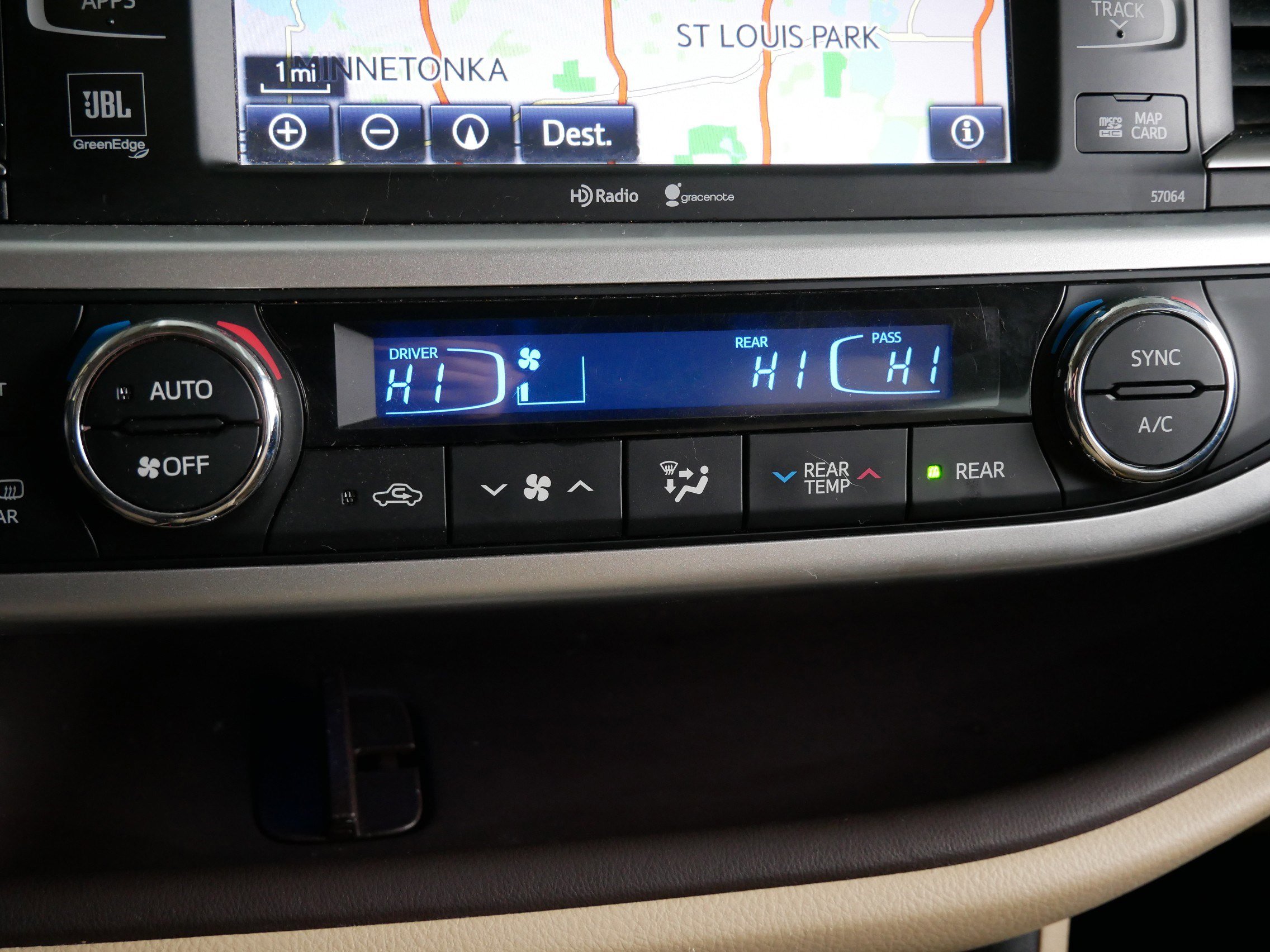 Used 2015 Toyota Highlander Limited image 23