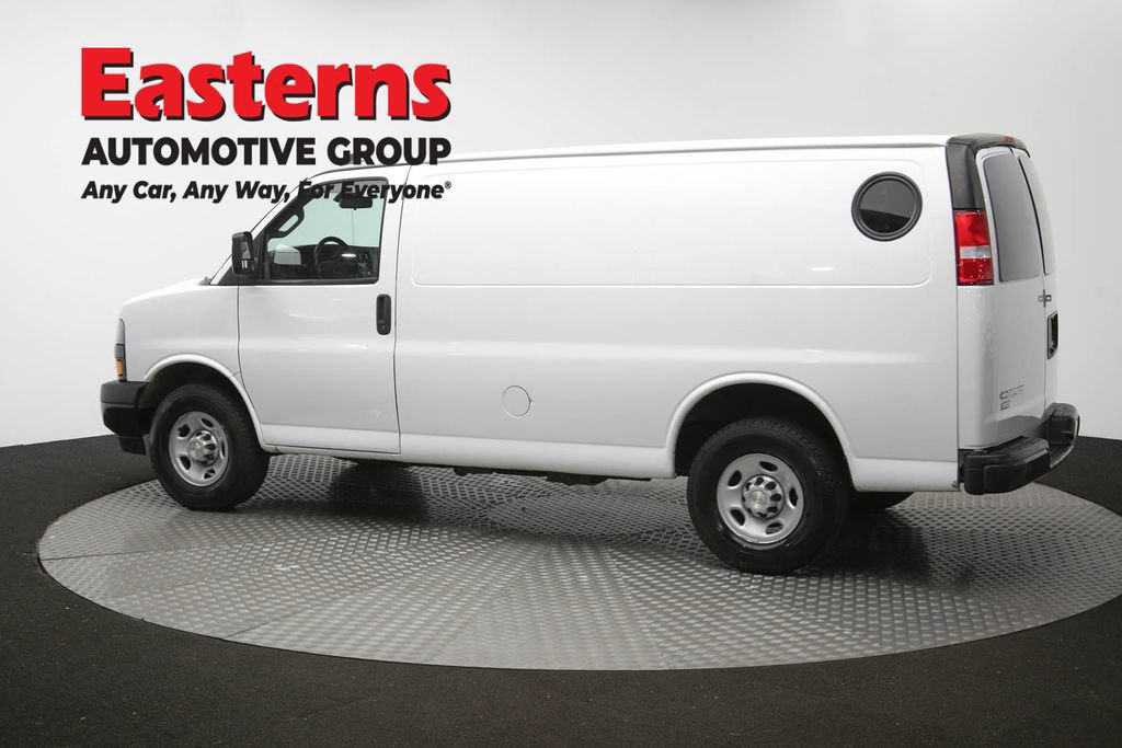 Used 2021 Chevrolet Express 3500 w/ Driver Convenience Package RWD image 58