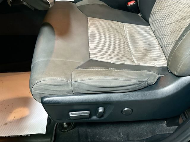 Used 2017 Toyota Tundra SR5 image 19