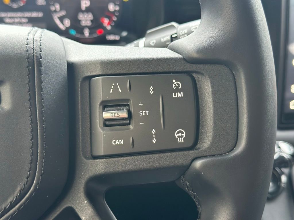 Used 2025 Land Rover Defender 110 X image 11