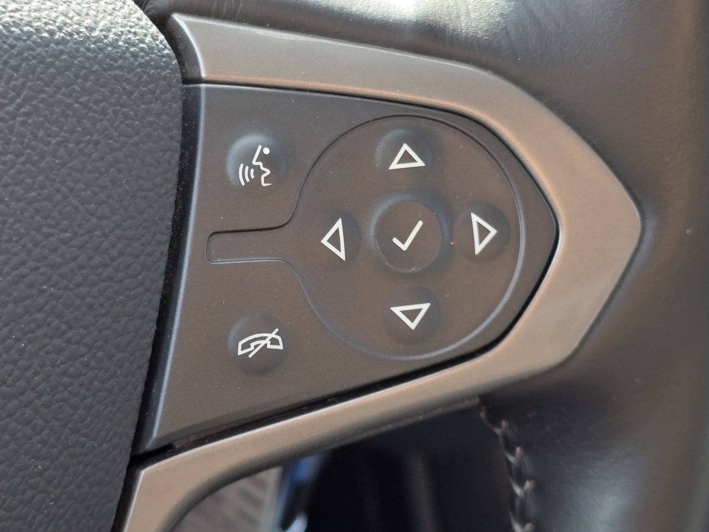 Used 2022 Chevrolet Colorado Z71 image 14