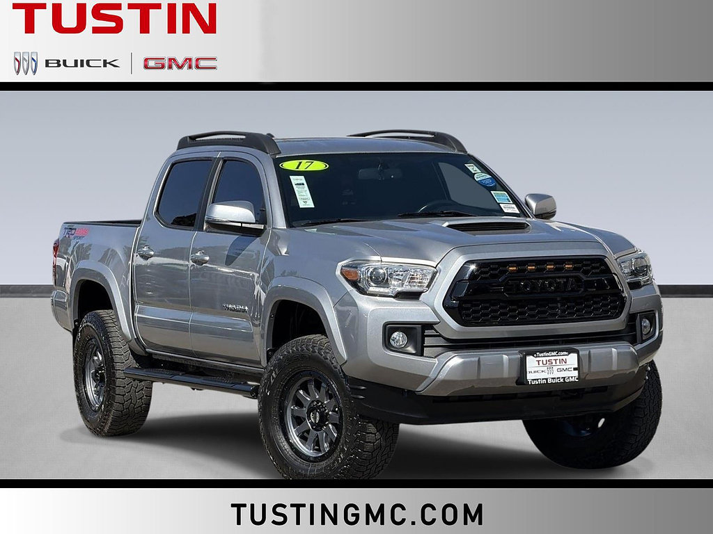 Used 2017 Toyota Tacoma TRD Sport AWD/4WD image 1