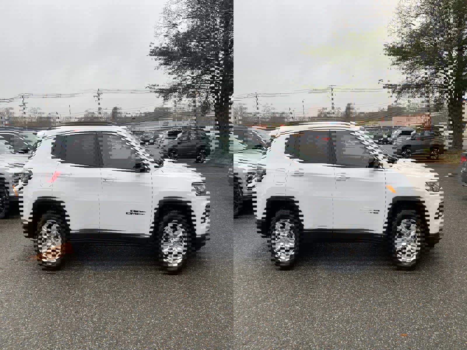 Certified 2022 Jeep Compass Latitude image 2