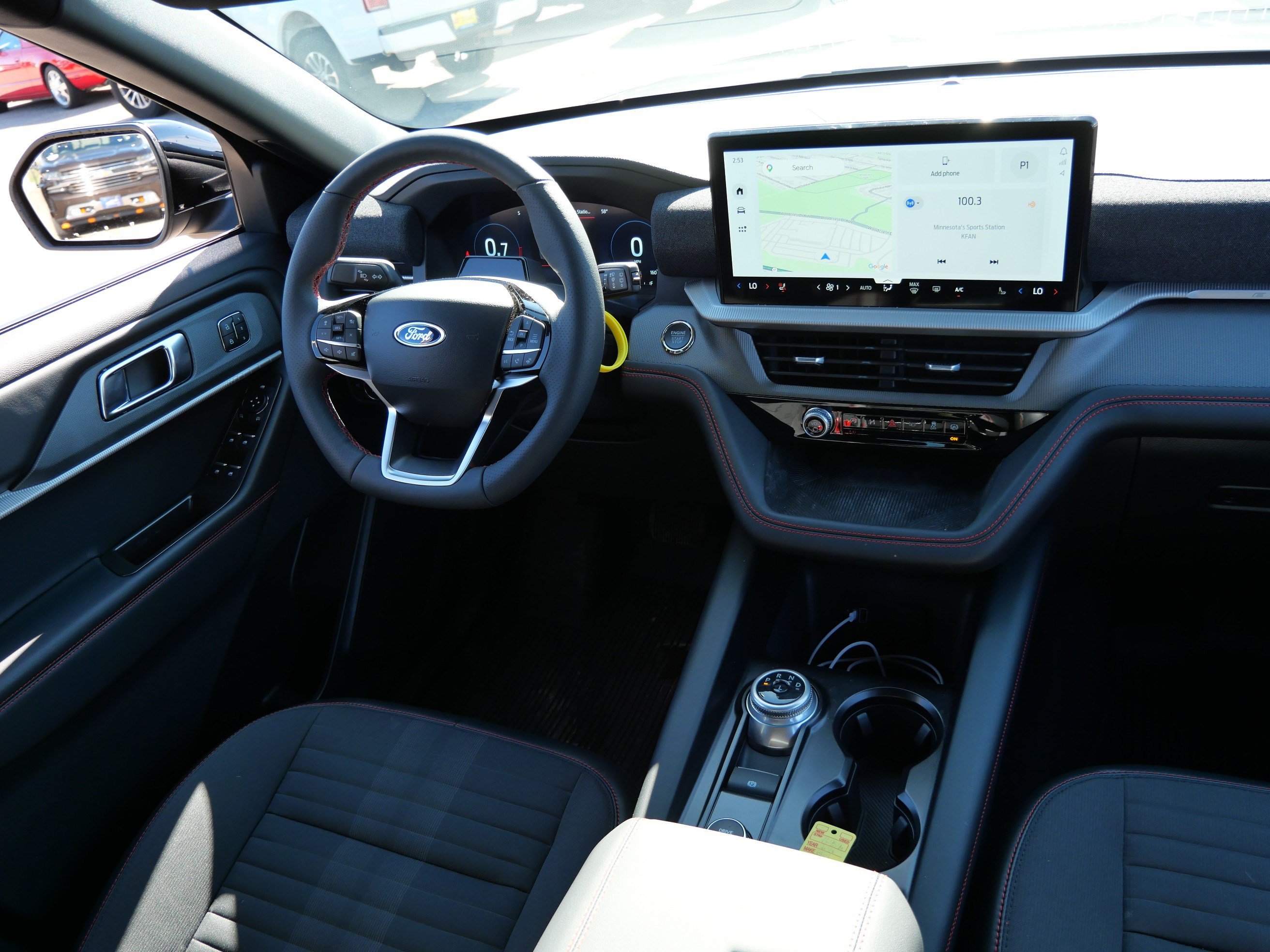 Used 2026 Ford Explorer ST-Line w/ ST-Line Street Pack AWD/4WD image 9