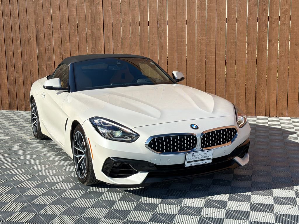 Used 2022 BMW Z4 sDrive30i w/ Premium Package image 11