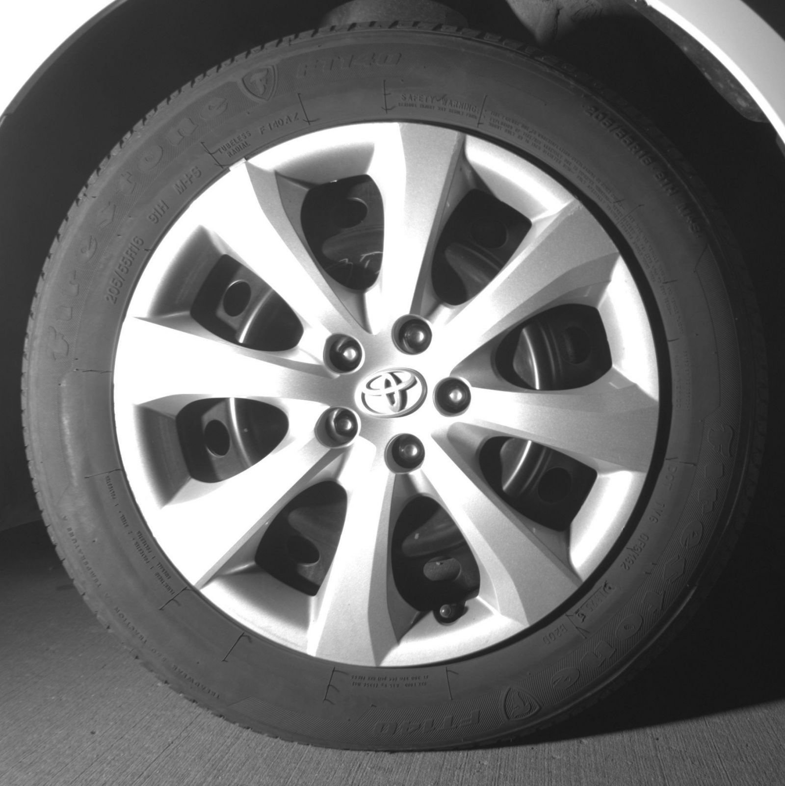 Used 2025 Toyota Corolla LE FWD image 16