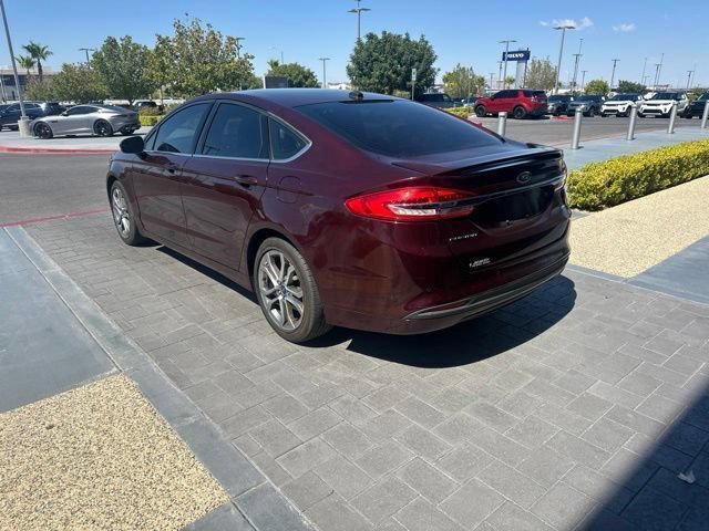 Used 2017 Ford Fusion SE w/ Equipment Group 201A FWD image 7