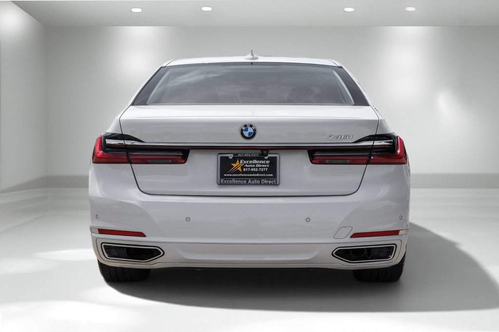 Used 2020 BMW 740i w/ Premium Package RWD image 8
