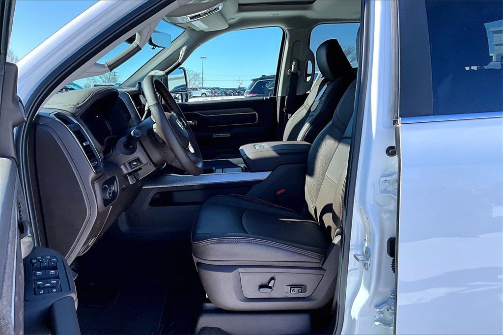 New 2026 RAM 3500 Longhorn image 9