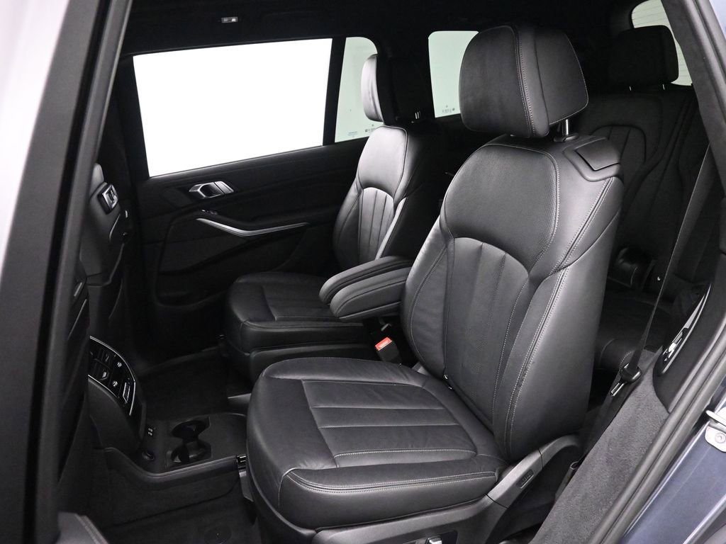 Used 2019 BMW X7 xDrive40i w/ Premium Package image 14