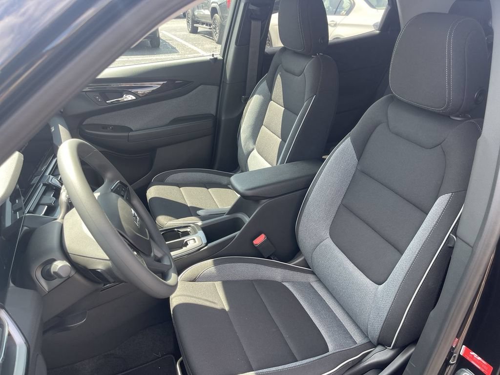 New 2026 Chevrolet TrailBlazer LT w/ Midnight Edition FWD image 11