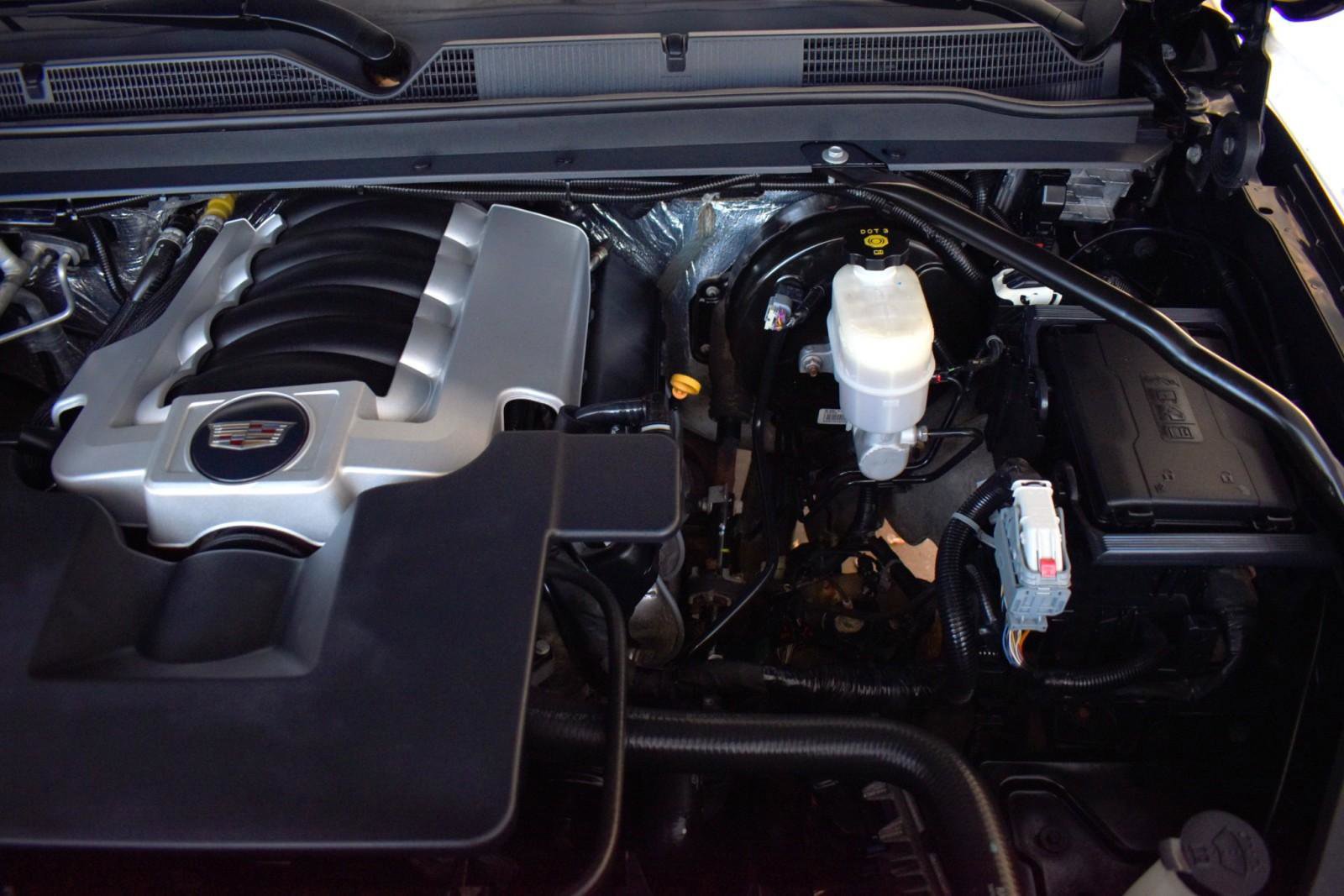 Used 2017 Cadillac Escalade Luxury image 62