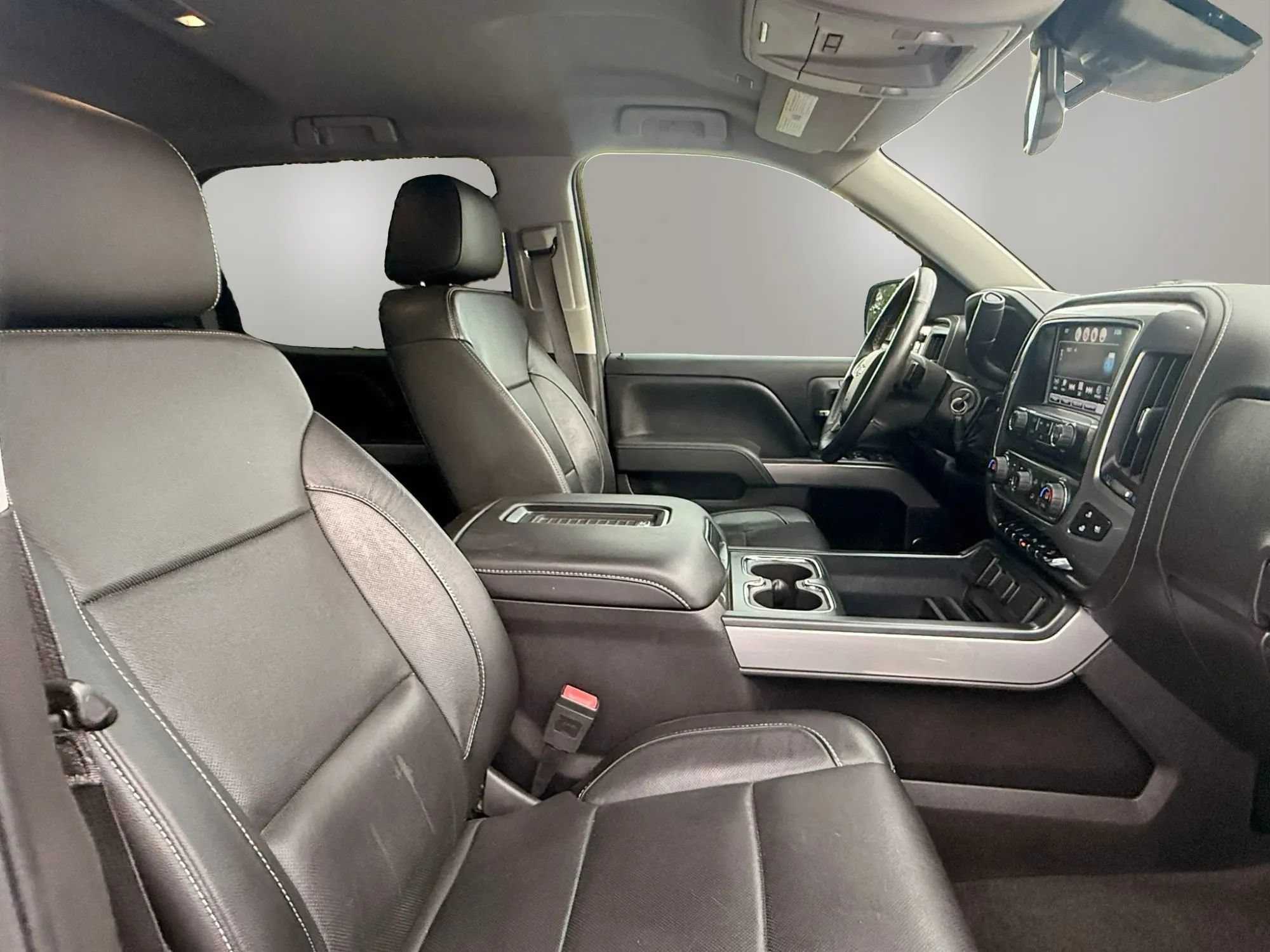 Used 2017 Chevrolet Silverado 1500 LTZ Z71 w/ LTZ Plus Package AWD/4WD image 18