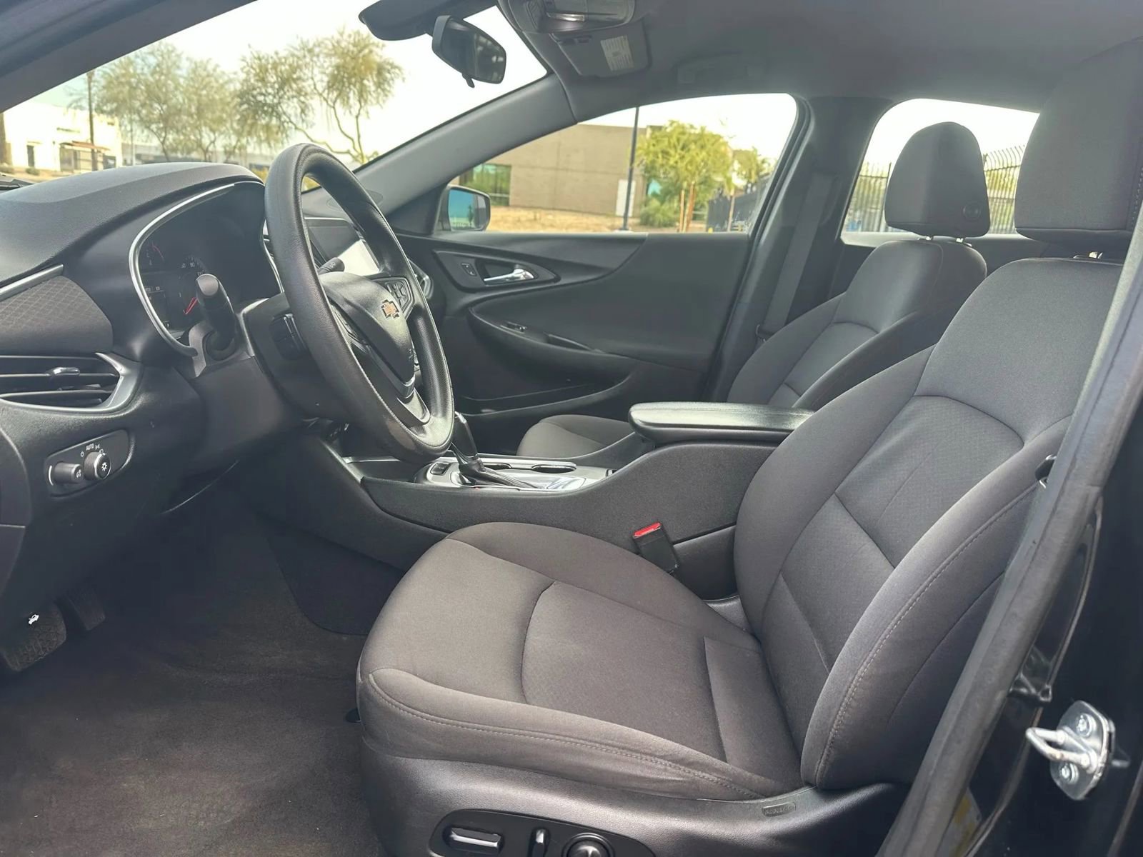 Used 2020 Chevrolet Malibu LT image 7