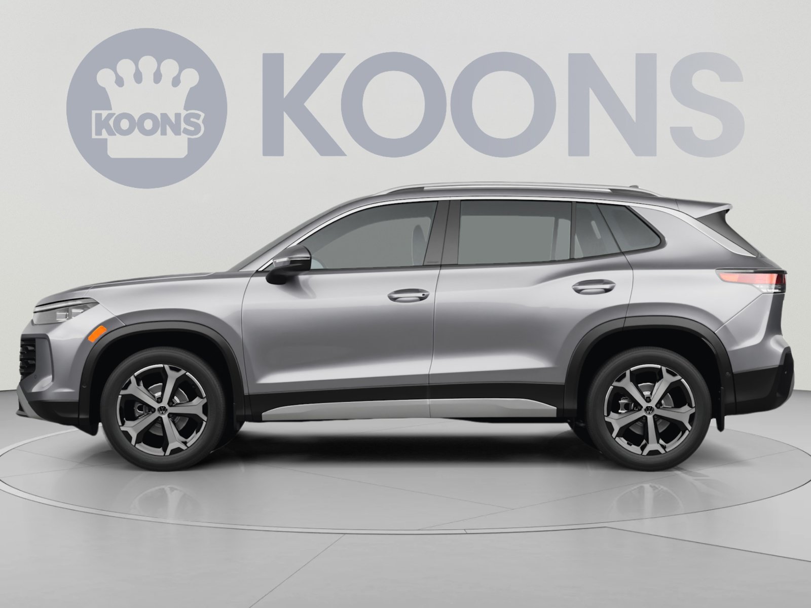 Used 2020 Volkswagen Tiguan SE w/ Panoramic Sunroof Package AWD/4WD image 2