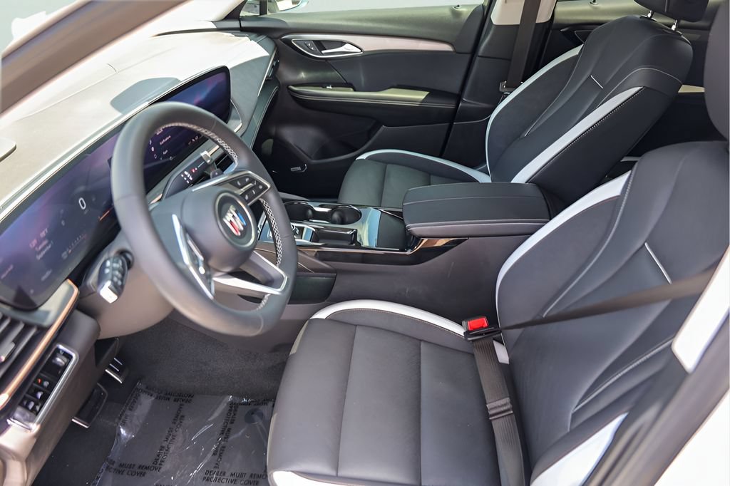 Used 2025 Buick Envision Sport Touring AWD/4WD image 11
