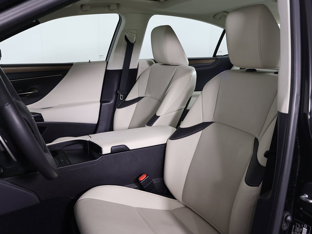 Used 2023 Lexus ES 250 w/ Premium Package image 26