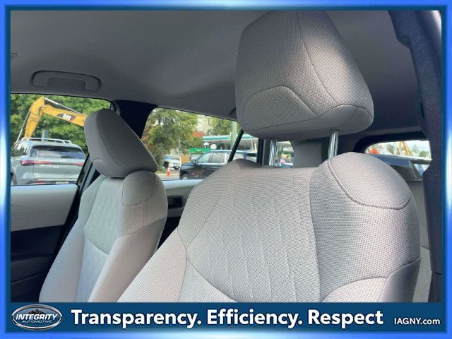 Used 2025 Toyota Corolla Cross L FWD image 17