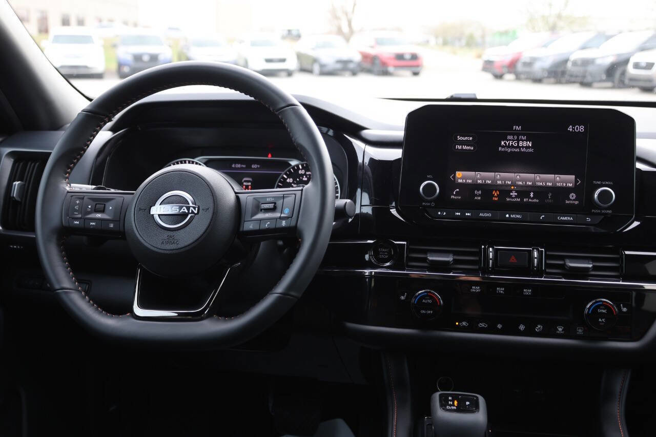 Used 2025 Nissan Pathfinder Rock Creek image 25