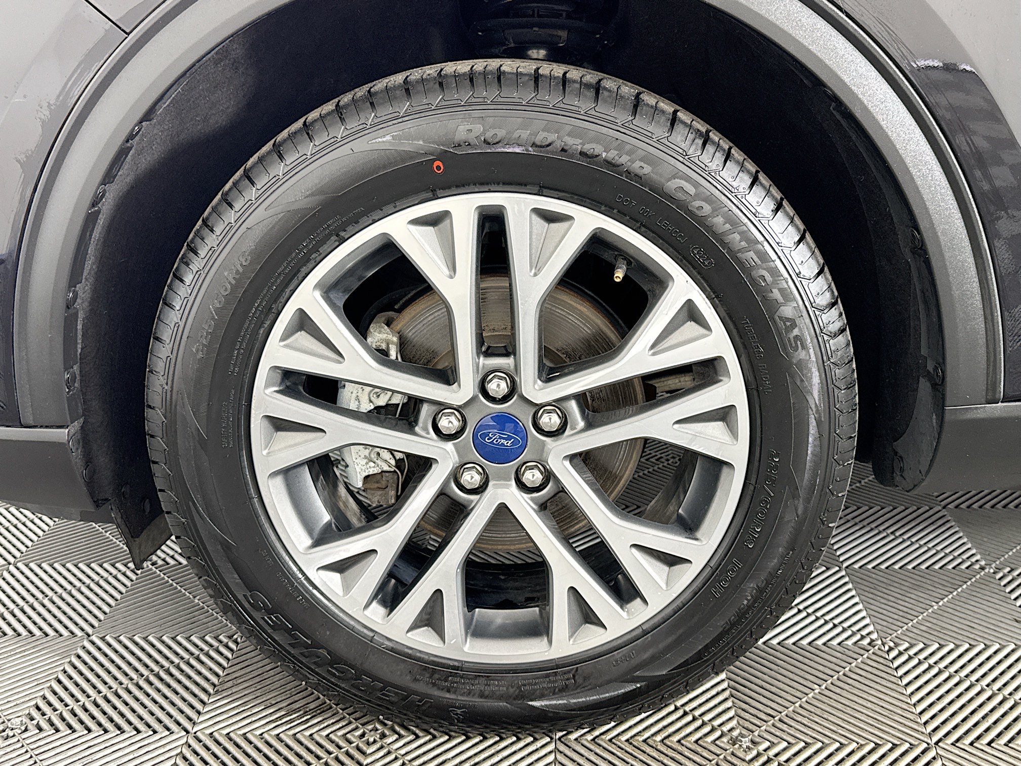 Used 2024 Ford Escape Platinum AWD/4WD image 36