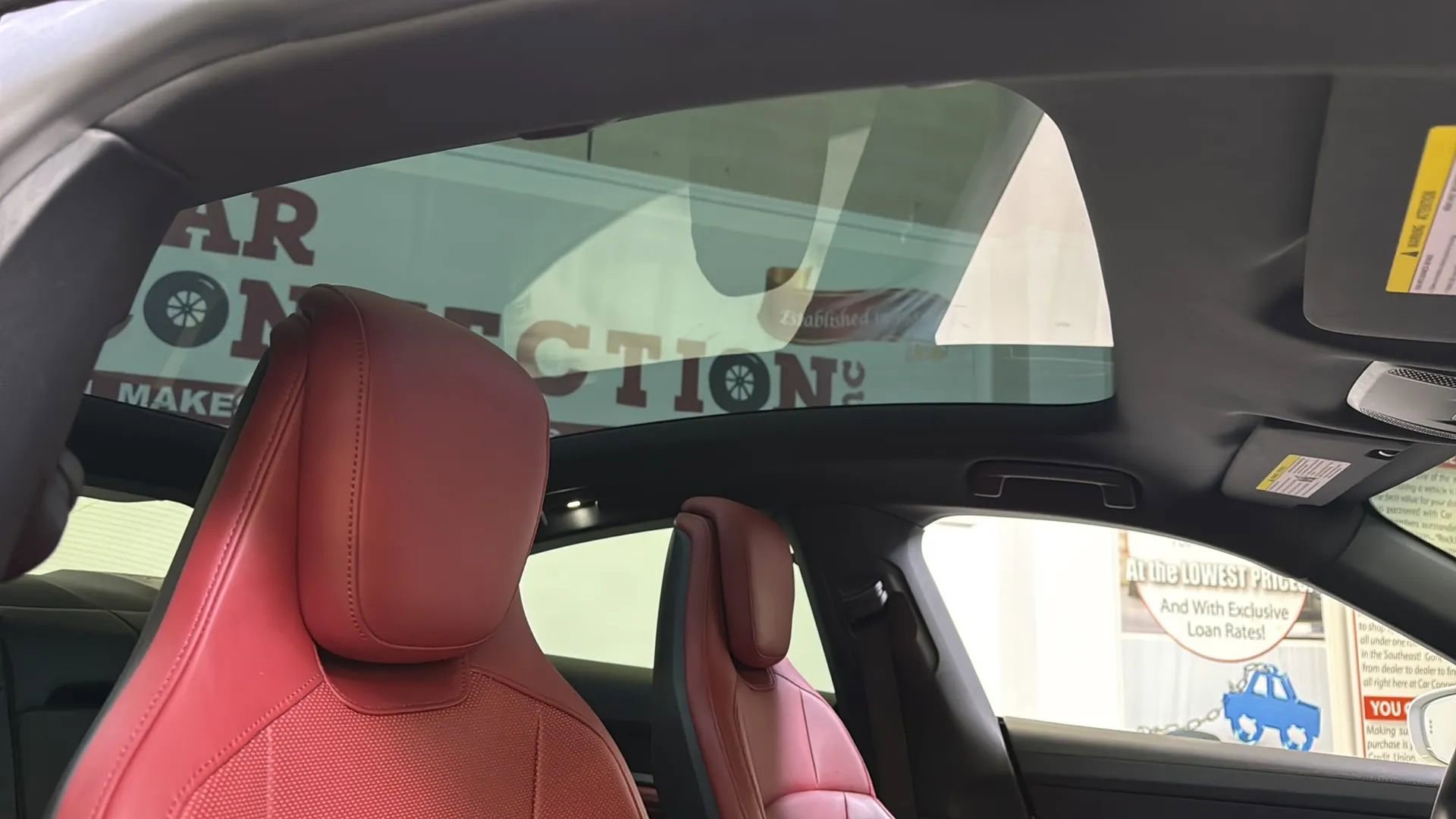 Used 2023 Porsche Taycan image 19