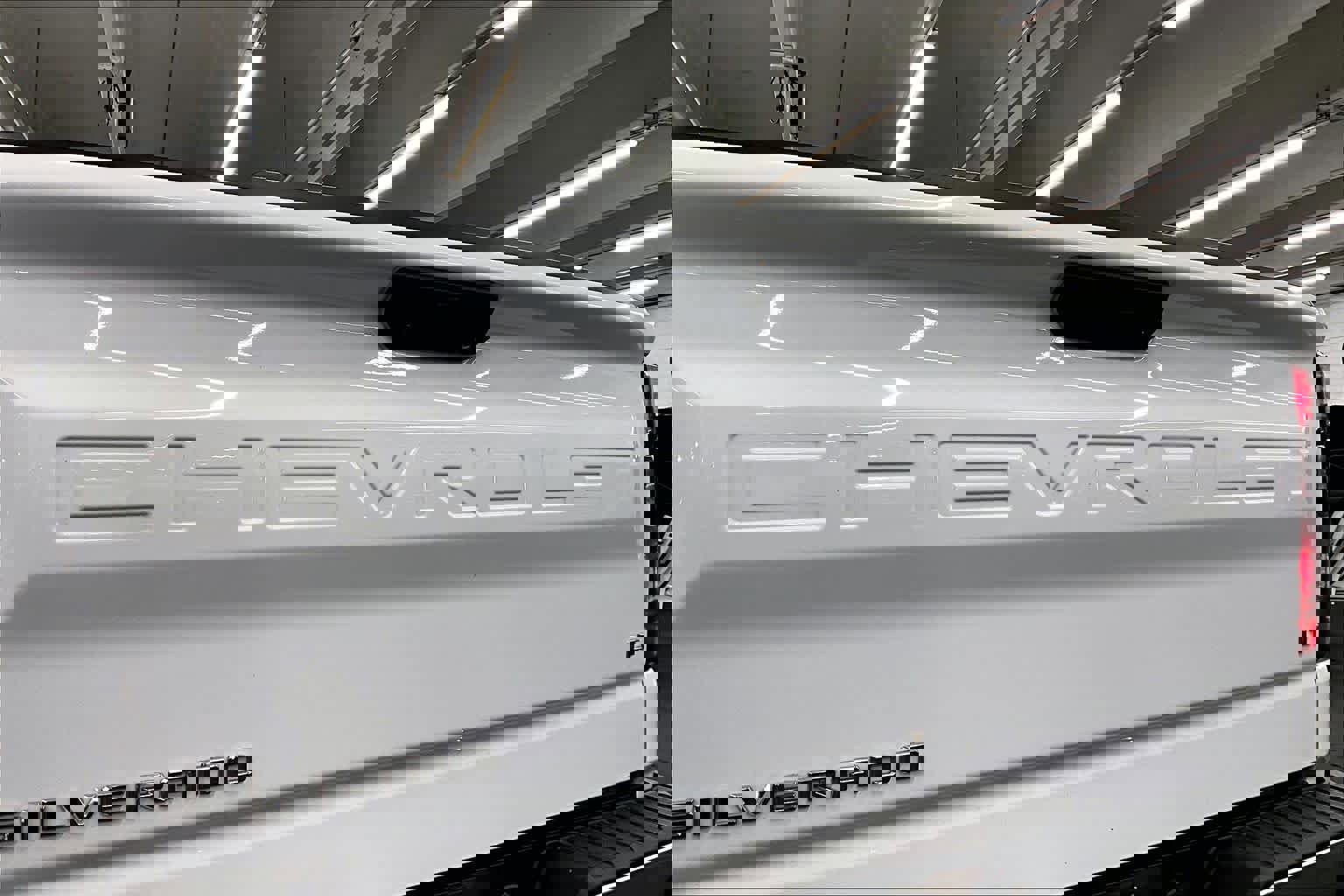 Used 2023 Chevrolet Silverado 1500 LT image 9