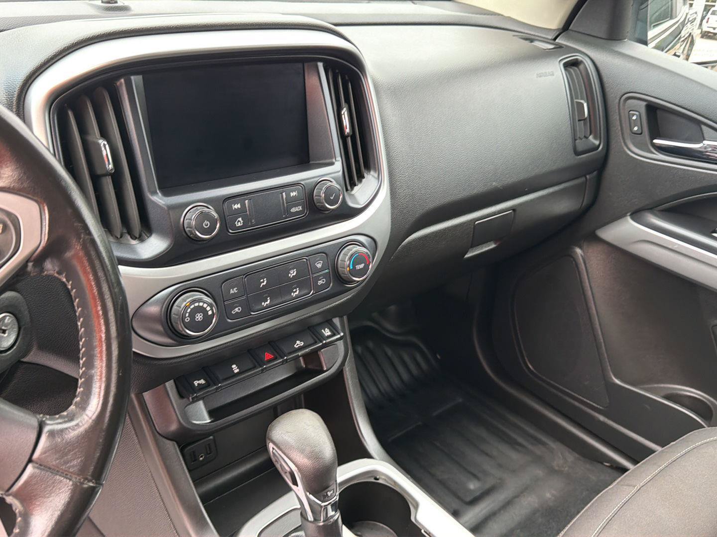 Used 2022 Chevrolet Colorado LT w/ Fleet Safety Package RWD image 15