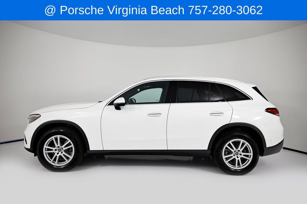 Used 2025 Mercedes-Benz GLC 300 4MATIC image 2