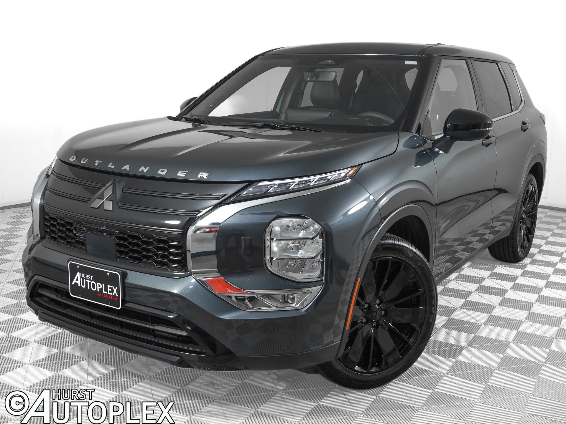Used 2026 Mitsubishi Outlander LE