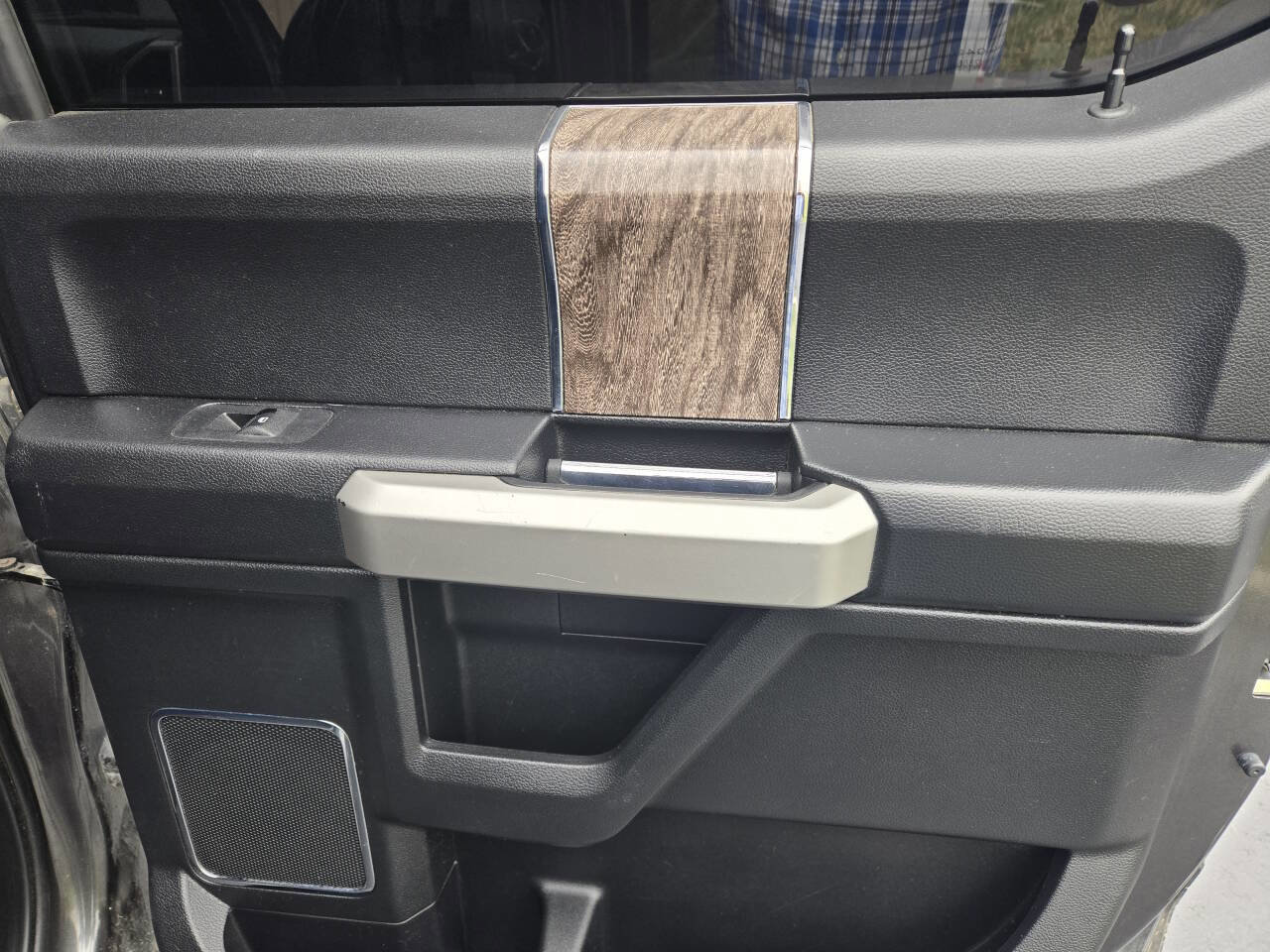Used 2019 Ford F250 Lariat w/ Lariat Ultimate Package image 25