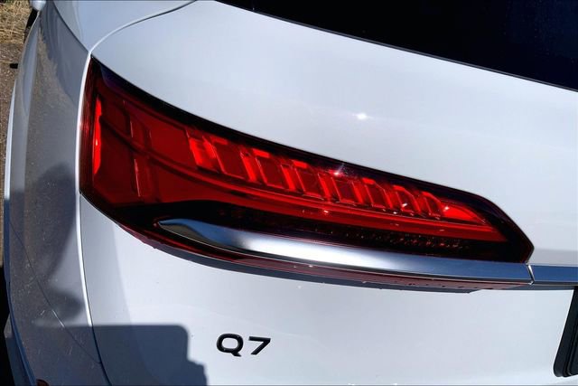 Certified 2025 Audi Q7 3.0T Premium Plus image 29