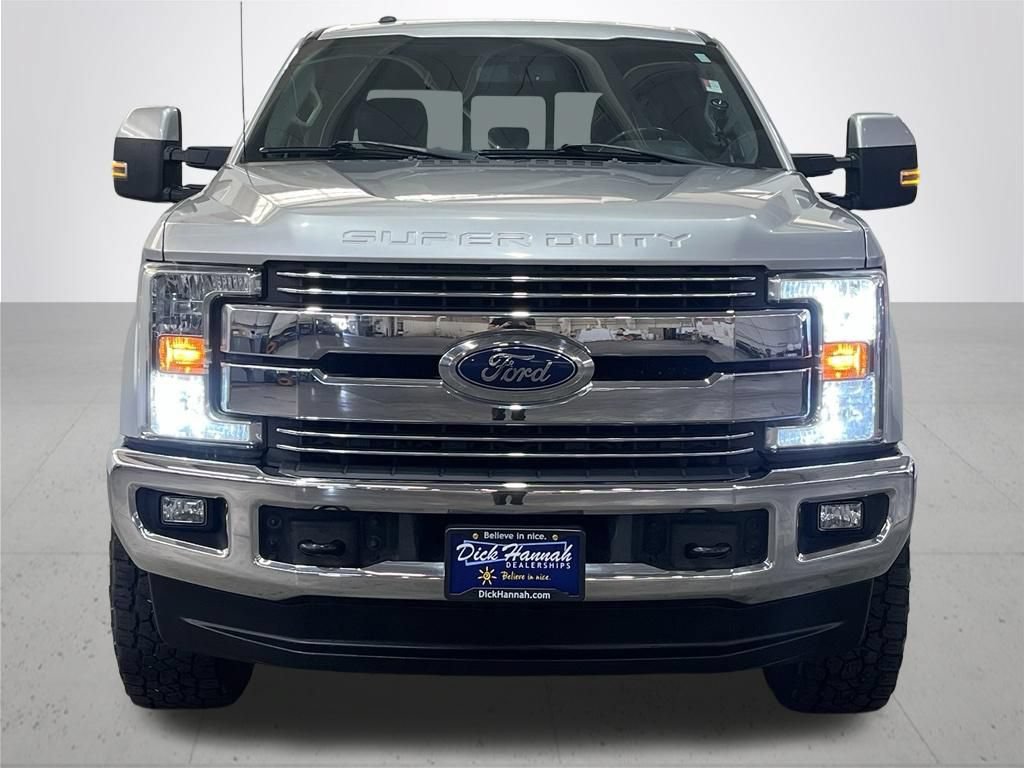 Used 2017 Ford F350 Lariat w/ Lariat Value Package AWD/4WD image 4