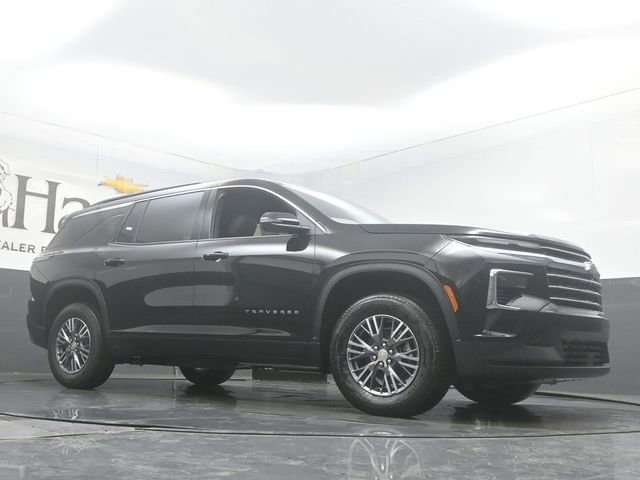 New 2026 Chevrolet Traverse LT w/ Driver Confidence Package AWD/4WD image 2