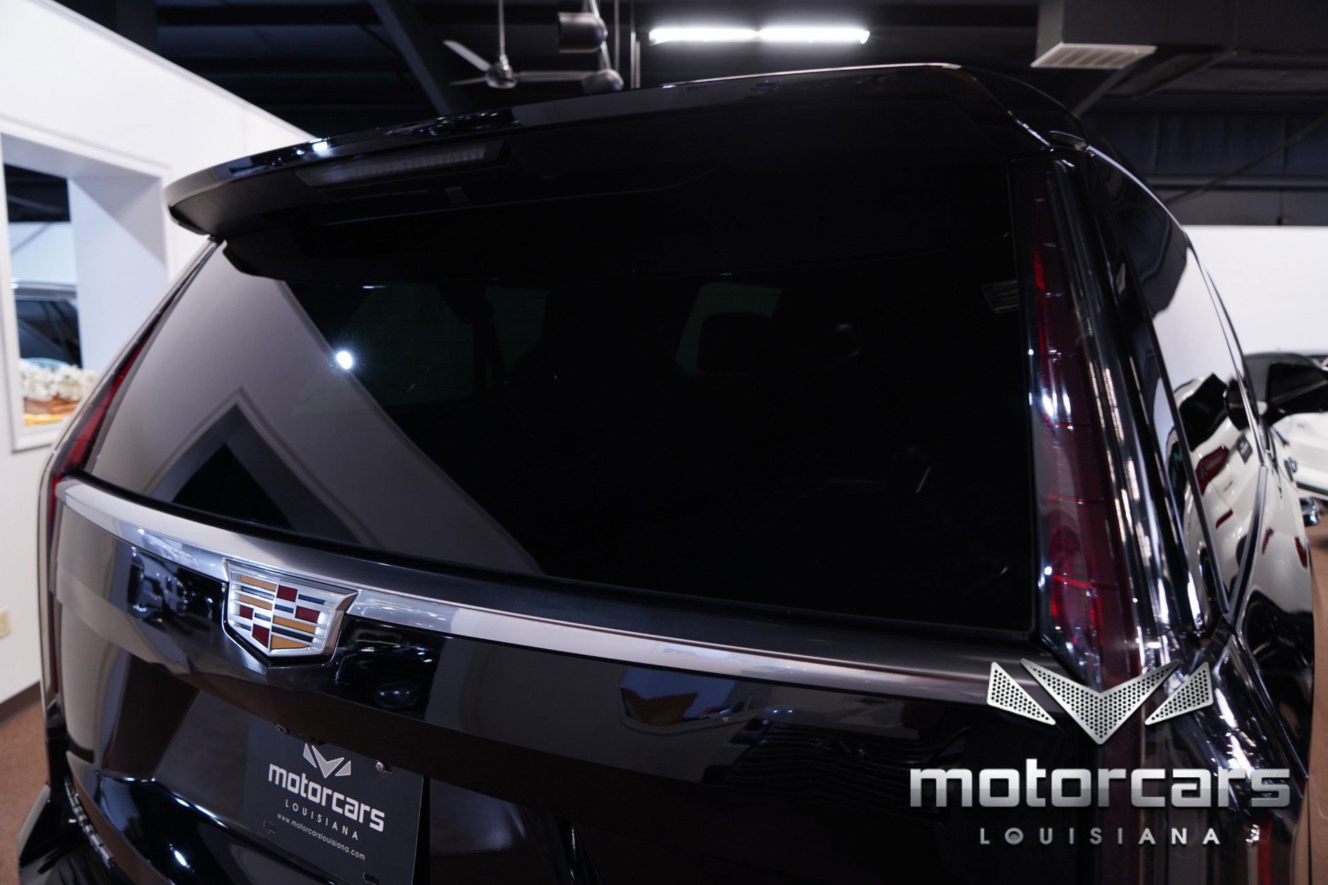 Used 2021 Cadillac Escalade ESV Premium Luxury AWD/4WD image 14