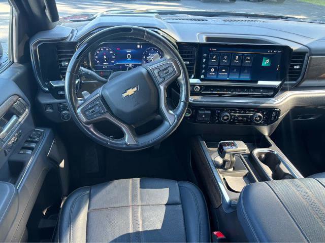 Used 2023 Chevrolet Silverado 1500 High Country w/ Technology Package image 17