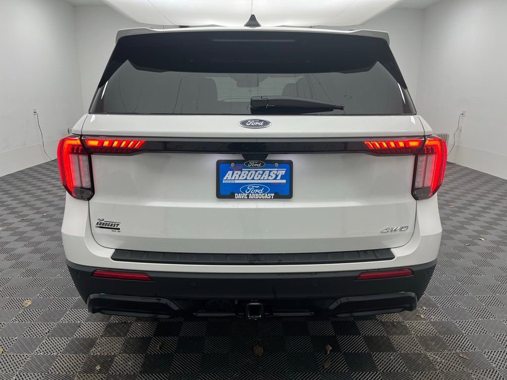 New 2026 Ford Explorer ST-Line w/ ST-Line Street Pack image 11