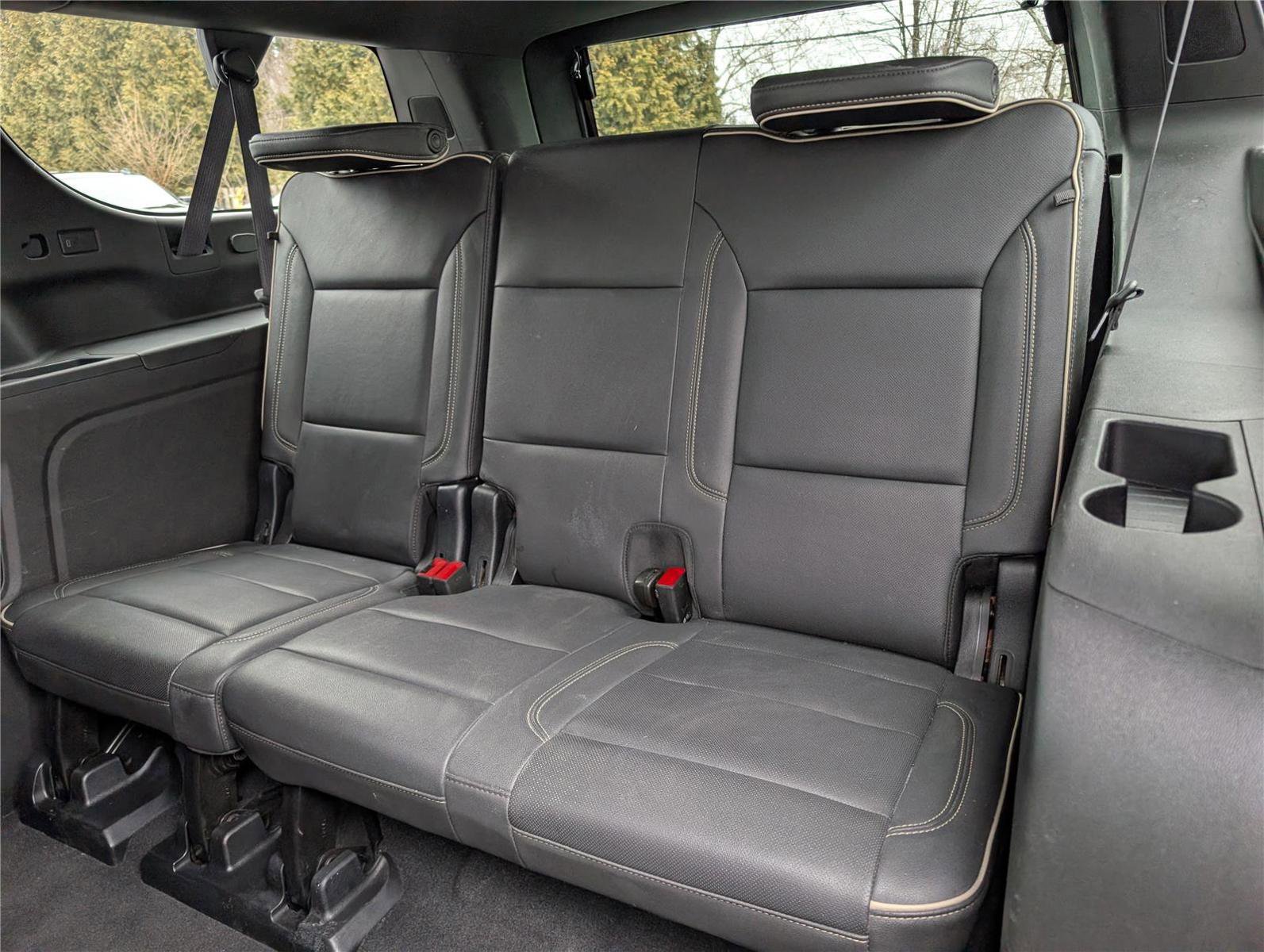 Used 2024 GMC Yukon XL SLT image 17