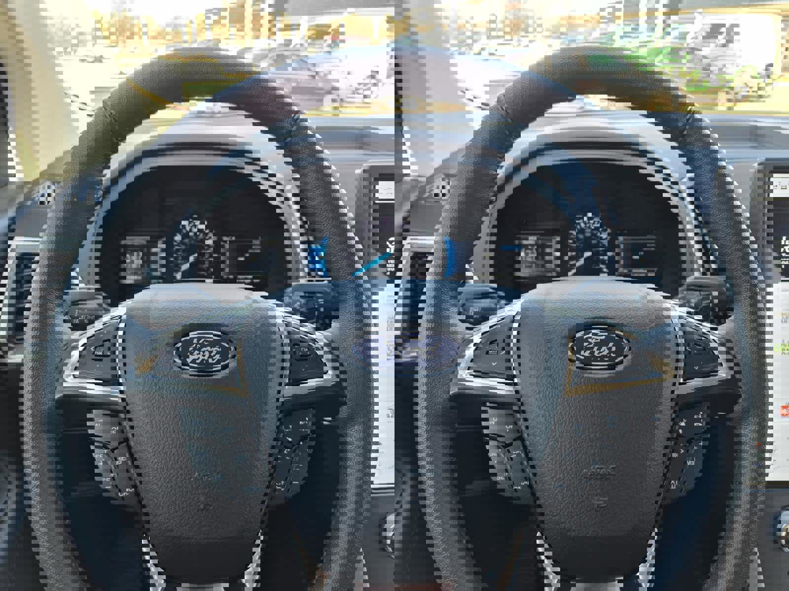 Used 2024 Ford Edge SEL w/ Convenience Package image 20