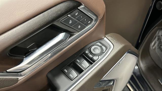 Used 2024 GMC Sierra 3500 Denali w/ Denali Reserve Package image 34