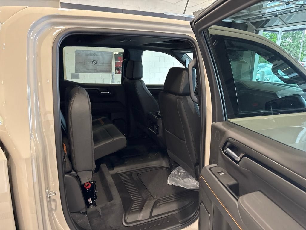 New 2026 GMC Sierra 1500 AT4 w/ AT4 Premium Package AWD/4WD image 16