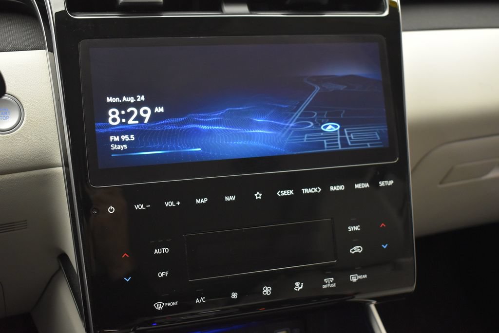 Used 2023 Hyundai Tucson Limited AWD/4WD image 18